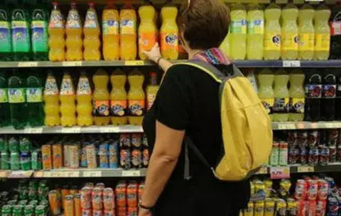 A segundo debate proyecto que establece impuesto selectivo del consumo de bebidas azucaradas 