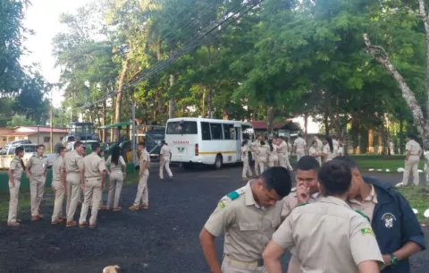Estudiantes del INA exigen nombramiento de un nuevo director