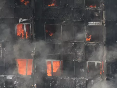 Dos años después del incendio de Grenfell, 200 edificios siguen en peligro