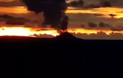 Tsunami en Indonesia deja más de 40 muertos y casi 600 heridos