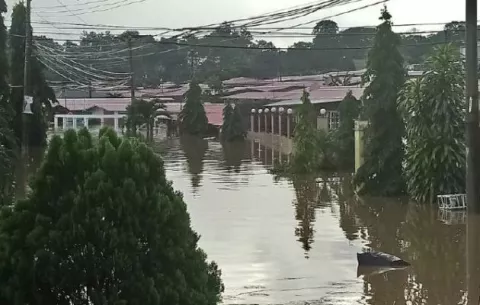 Mala planificación pasa factura con inundaciones en áreas residenciales