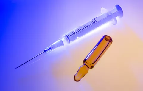 Curan cáncer de sangre a una mujer inyectándole virus de sarampión modificado