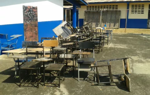 No reanudarán clases hasta que les den soluciones