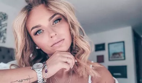 Irina Baeva muestra su rostro al natural