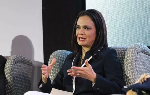 Gobierno de Panamá reconoce legitimidad provisional del parlamentario Juan Guaidó