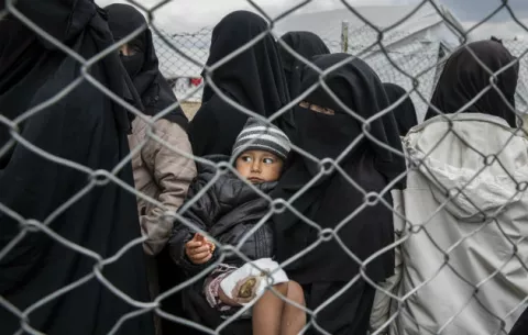 Seguidores de ISIS atemorizan un campamento