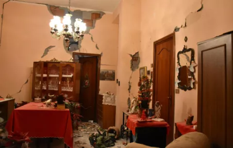 Sismo de 4,8 sacude Sicilia y causa 10 heridos y derrumbes
