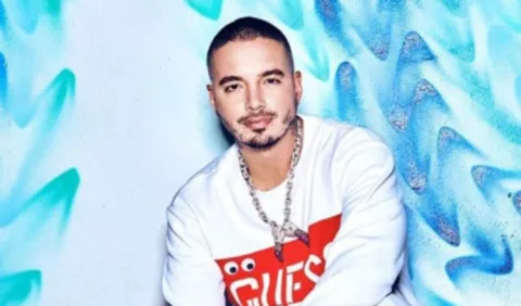 Residentes de favela sorprenden a J Balvin 