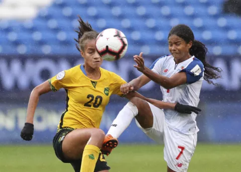 Selección femenina de Panamá cae en penales ante Jamaica; nos toca Argentina