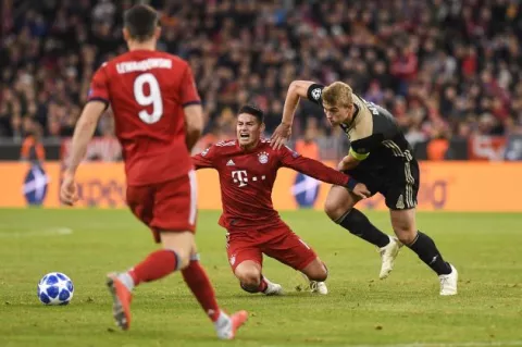James Rodríguez le hizo una rabieta al técnico del Bayern Munich, pero...