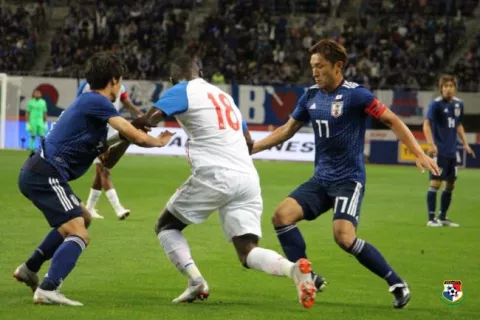 Gary Stempel molesto y decepcionado por los goles muy tontos que recibió la selección de Panamá 