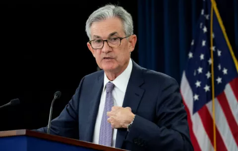La FED baja tipos de interés por segunda vez ante dudas globales y con división interna