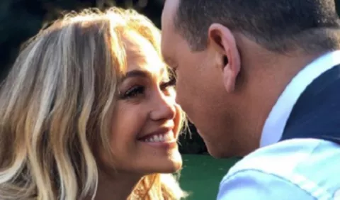 Derroche de amor entre Jennifer López y Alex Rodríguez 