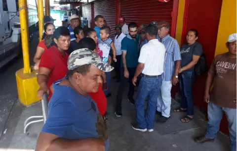 Comerciantes informales en Paso Canoas reclaman espacio tras finalizar JMJ