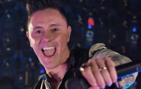 Joey Montana también tuvo inconvenientes para salir de Perú 