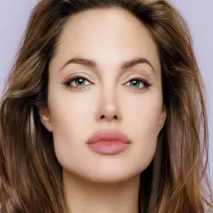 Angelina Jolie congelará sus óvulos