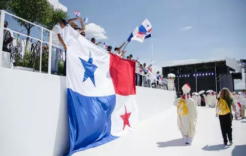 Minseg gasta un millón y medio de dólares en vallas de hierro para la JMJ