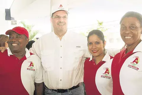 Partido Alianza elige a José Domingo Arias, en medio de baja participación