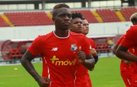 José Luis Rodríguez recibe el llamado del Alavés B para jugar en la tercera división de España