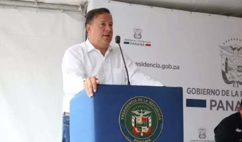 Juan Carlos Varela se mete en contienda política