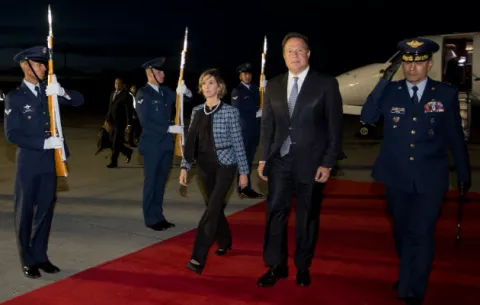 Presidente Juan Carlos Varela y Rolando López viajan juntos hacia Estados Unidos
