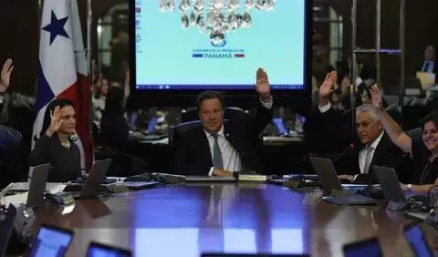 Juan Carlos Varela mete presión con  designación de fiscal electoral