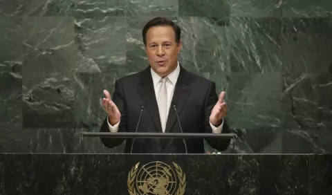 Presidente Juan Carlos Varela pierde la calma ante estudiantes de Harvard 