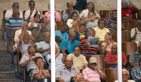 Ejecutivo llama a sesiones extraordinarias y no envía proyectos de ley