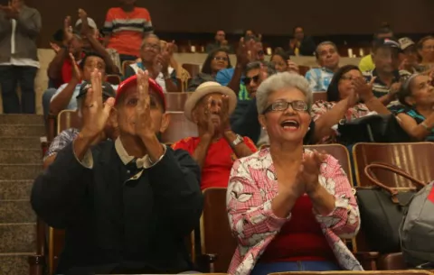 Diputados aprueban en tercer debate aumento de jubilados y pensionados