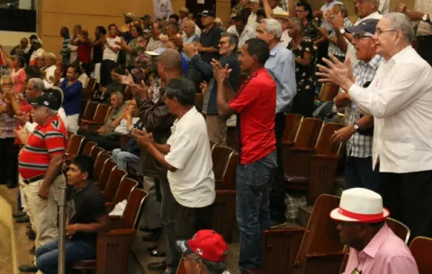Proyecto que aumenta pensiones a jubilados, aprobado en segundo debate