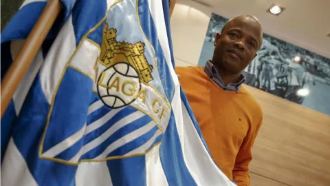  Julio Dely Valdés deja de ser entrenador del Atlético Malagueño