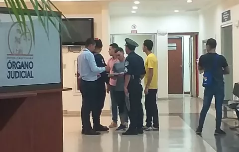 Declaran inocentes a 3 jóvenes por crimen del comisionado Samuel Espinoza Linsay