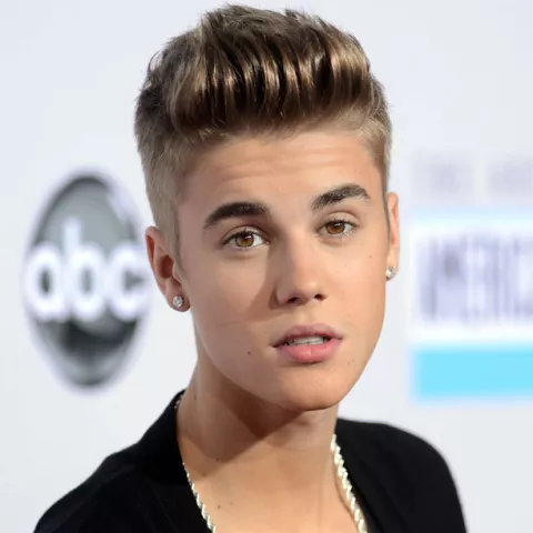 Justin Bieber, acusado de intento de robo