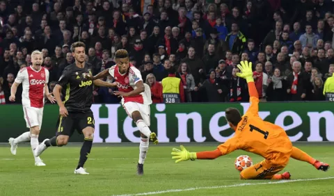 Juventus saca un empate en la casa del Ajax