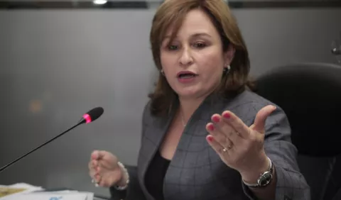 Jueza de garantía corrige abusos del Ministerio Público y ordena liberación de caricaturista