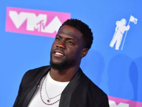 Kevin Hart regresa al trabajo después del accidente