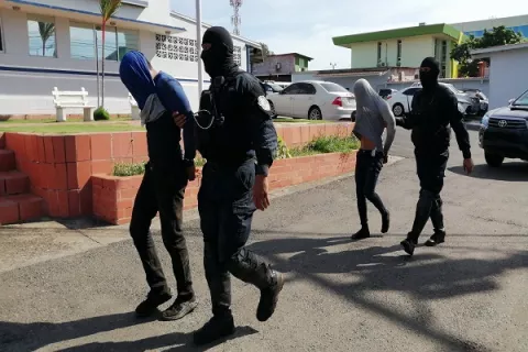 Lo machetean en la cabeza y el cuerpo para robar dinero y celulares en La Chorrera