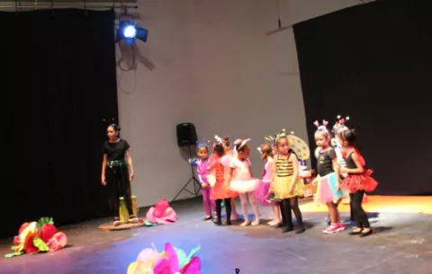 Tiempo para desarrollar sus talentos en los talleres de teatro de la Universidad de Panamá 