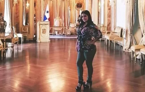 Assilem Delgado, una 'polla' en el palacio de Las Garzas