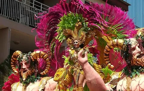 Las Tablas celebra el tradicional culeco de Año Nuevo con sus dos reinas