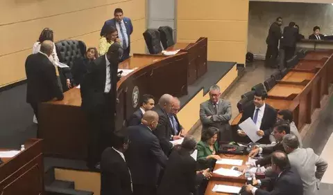 Leandro Ávila: Tiempo insuficiente para sesiones extraordinarias