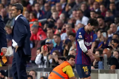Leo Messi se lesiona y se perderá el clásico contra Real Madrid