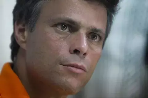 Opositor venezolano Leopoldo López se entregará a la justicia