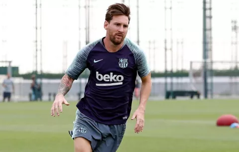 Leo Messi vuelve a los entrenamientos tras lesión en el brazo