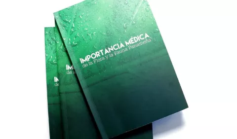Libro sobre la flora y la fauna 