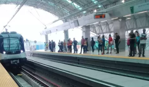 Un día irregular incomodó a usuarios de la Línea 2 del metro