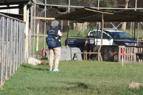 Homicidios en Arraiján y La Chorrera: Uno muere en una cancha de fútbol y el otro mientras dormía