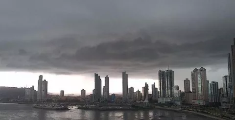 Sinaproc emite aviso de prevención por lluvias y posibles tormentas para este domingo