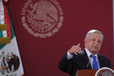López Obrador no reprimirá las protestas feministas y pide que impere el diálogo en México
