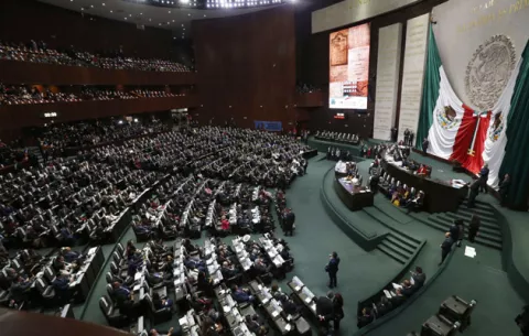 Andrés Manuel López Obrador se estrena como presidente de México